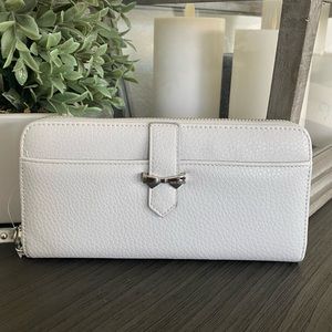 COPY - Anne Klein Slim Z/A Wallet